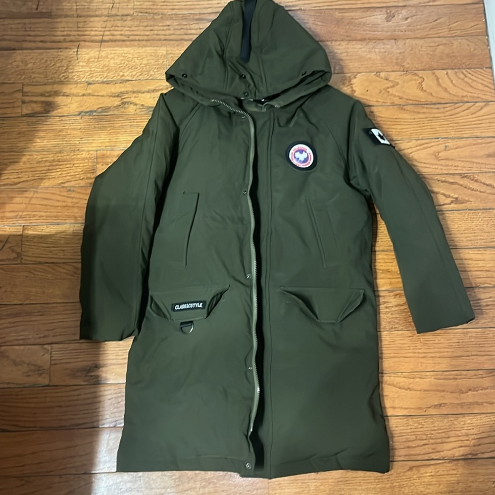 Puffer jacket for a 10-12 year older old unisex